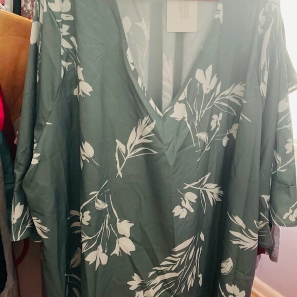 Bloomchic olive, green and white floral blouse - Picture 1 of 2